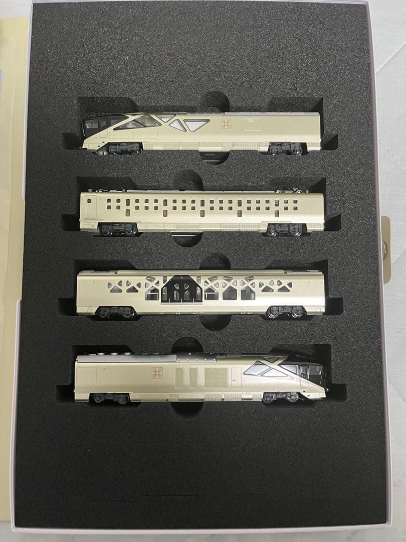 KATO 室内灯込み E001形 TRAIN SUITE 四季島 10両セット