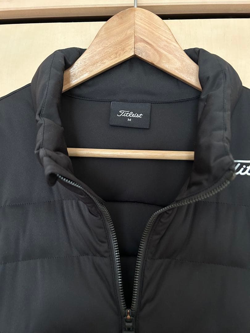 Titleist ブラック ダウンベスト M
