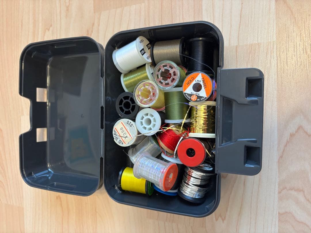 じ*ん様 フライフィッシング マテリアル バイス リール まとめ売り バラ売り不