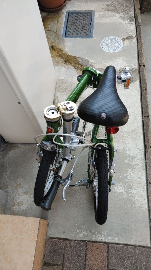 送料無料‼️車載可能❕FIAT 折りたたみ自転車 ミニベロ ダホン社製OEM