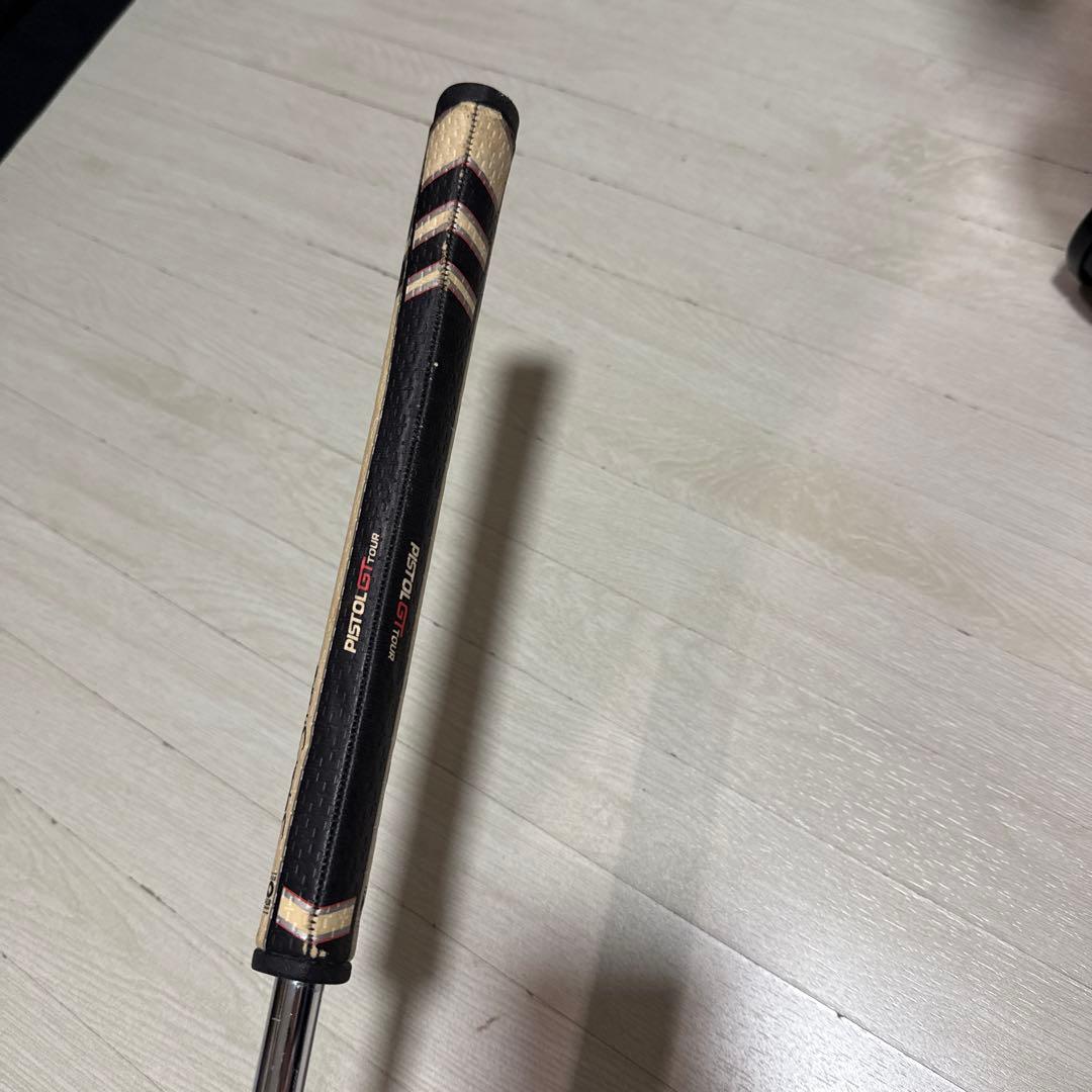 Odyssey White Hot パター