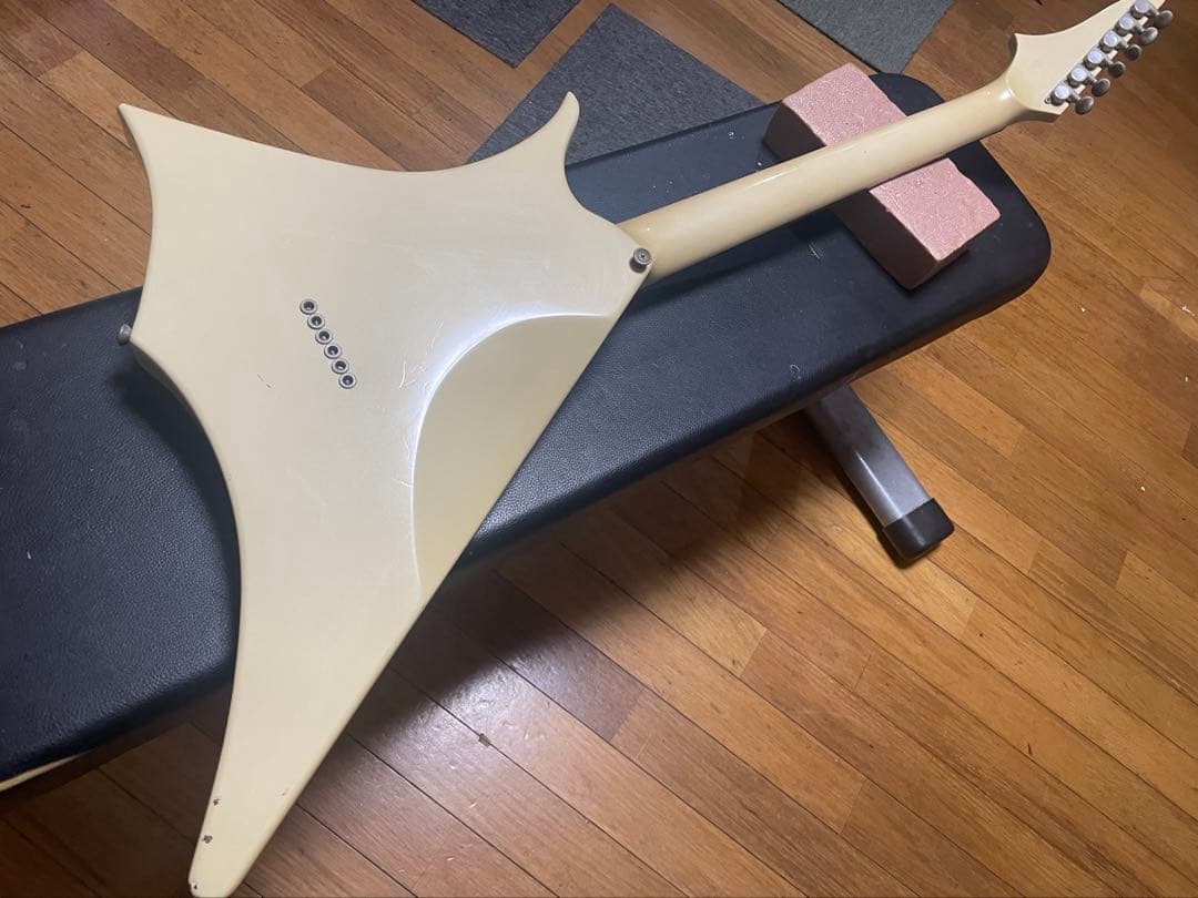 【変形　エレキギター】H.S Anderson KITE【ジャパビン】