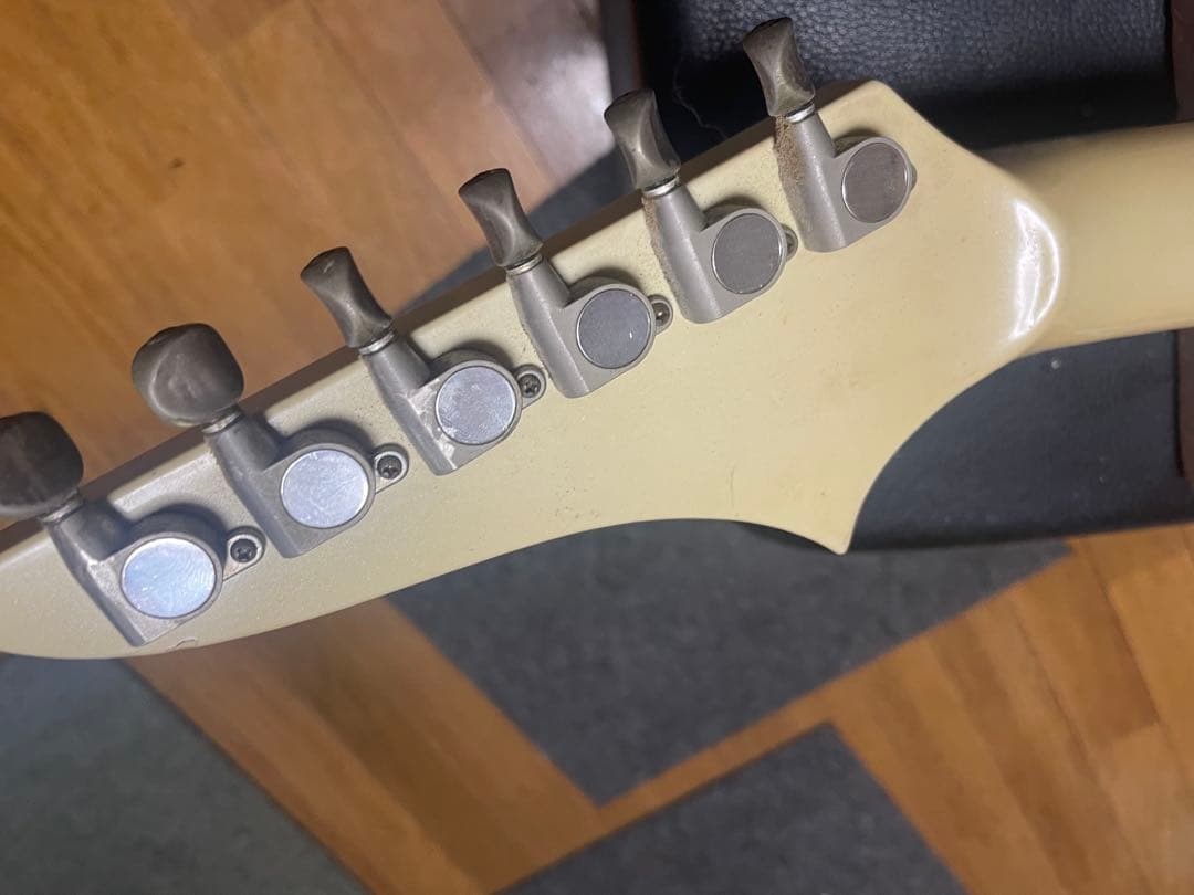 【変形　エレキギター】H.S Anderson KITE【ジャパビン】