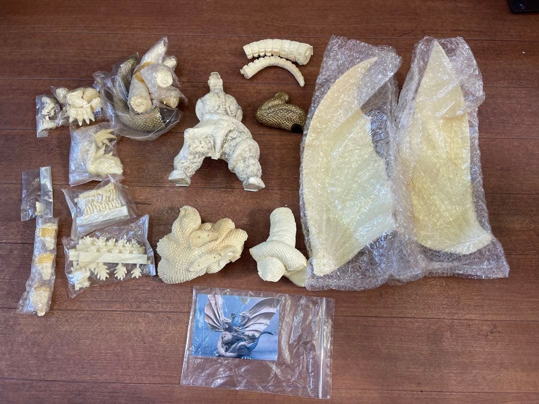 ゴジラ VS キングギドラ 酒井ゆうじ造形工房 キット