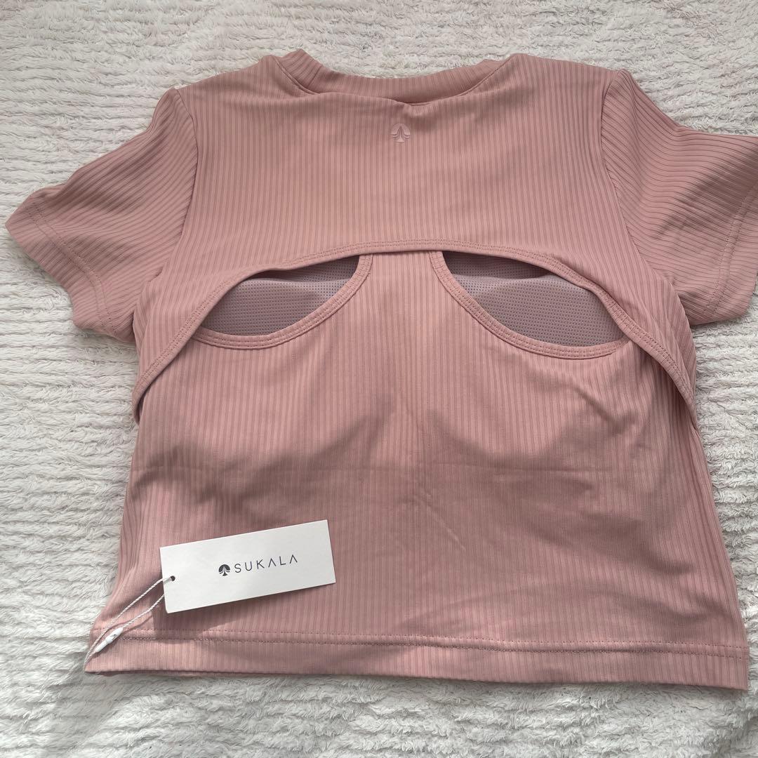 SUKALA カップ付きバックベントTee S ピンク