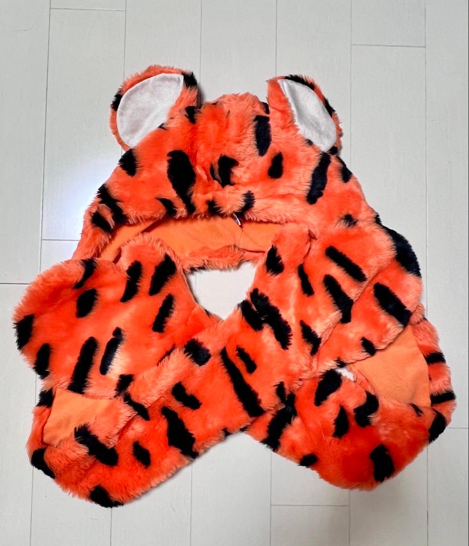 ディズニー　ティガー　マフラーファンキャップ