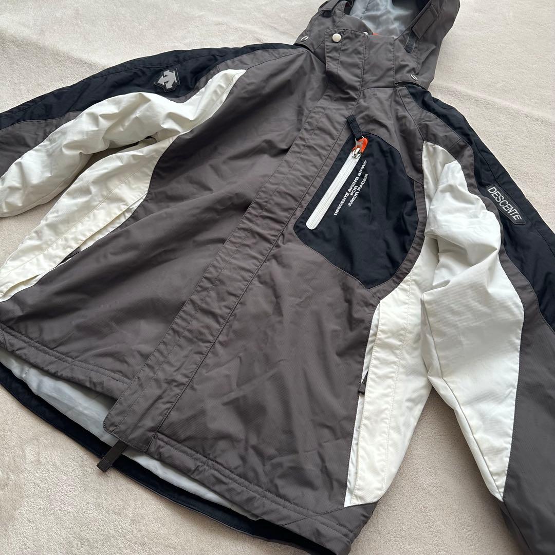 デサント　スキーウェア　上下セット　160サイズ