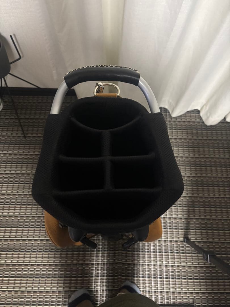 【美品】ゴルフバッグ スタンド式　キャディーバッグ　AXEL レザー
