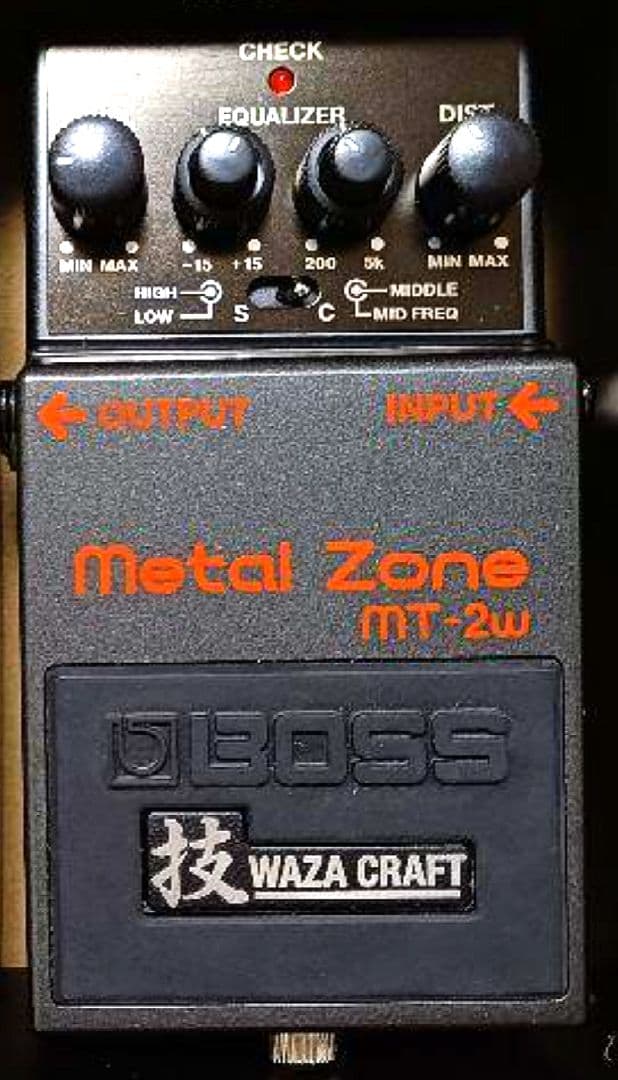 ★☆【箱・取説付】BOSS　MT-2W エフェクター