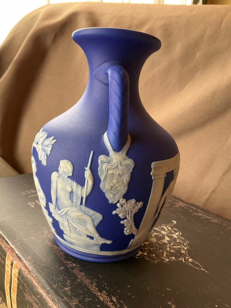 ウェッジウッド　ジャスパー　ポートランドの壺