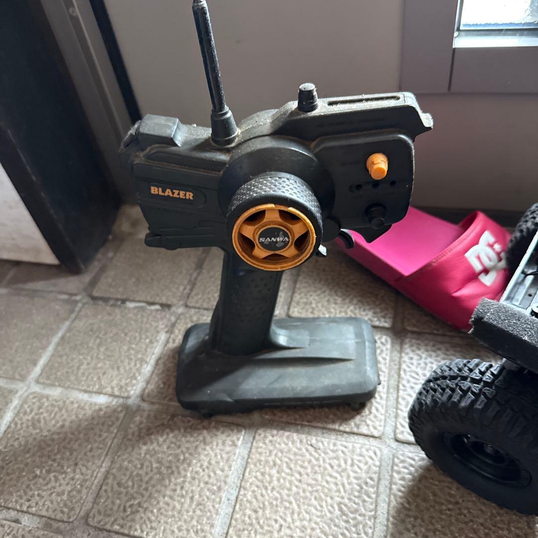 オフロードラジコンカー ブラシモーター付き