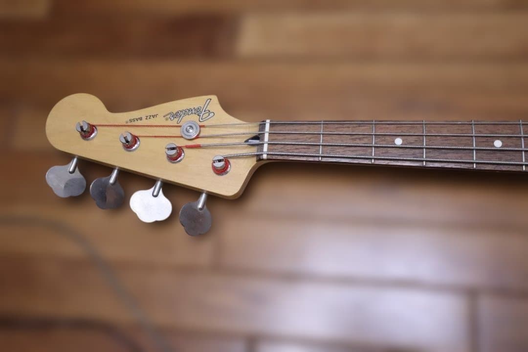Fender　エレキベース