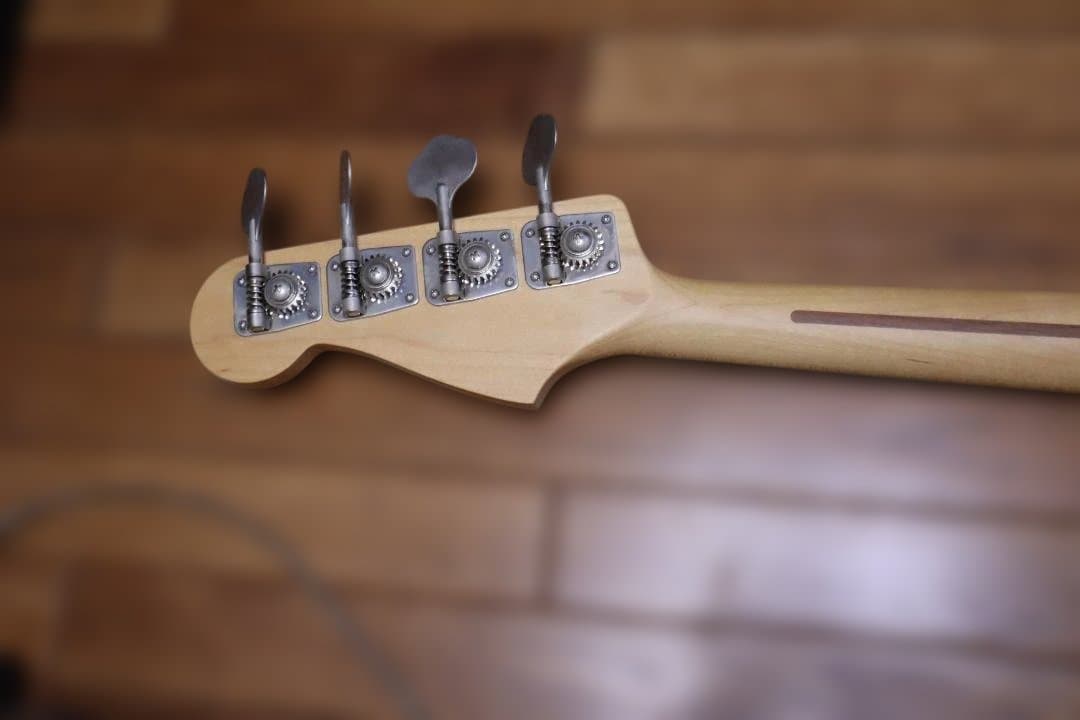 Fender　エレキベース