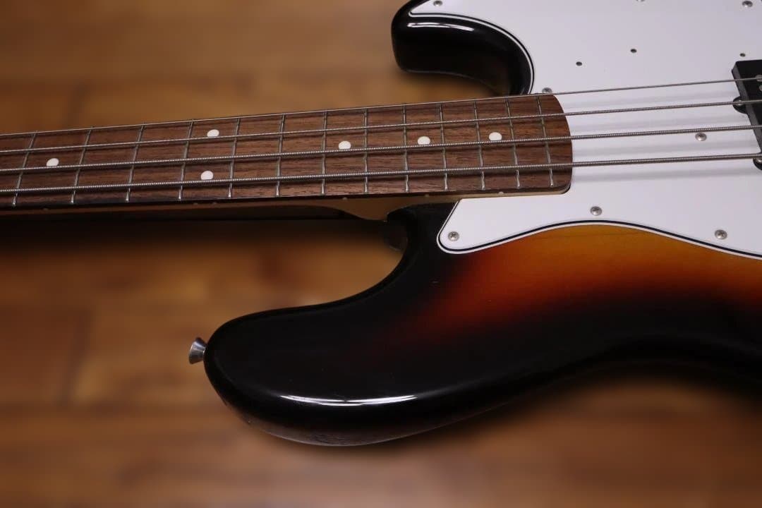 Fender　エレキベース