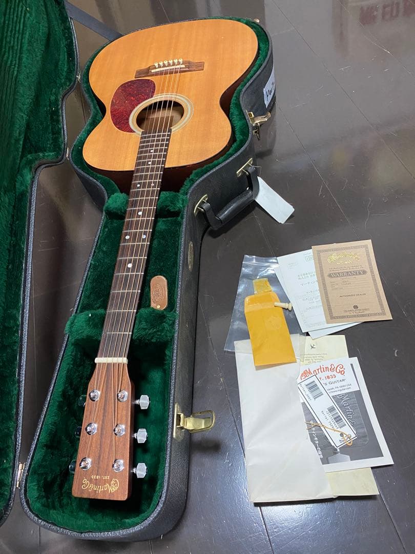 アコースティックギター　martin