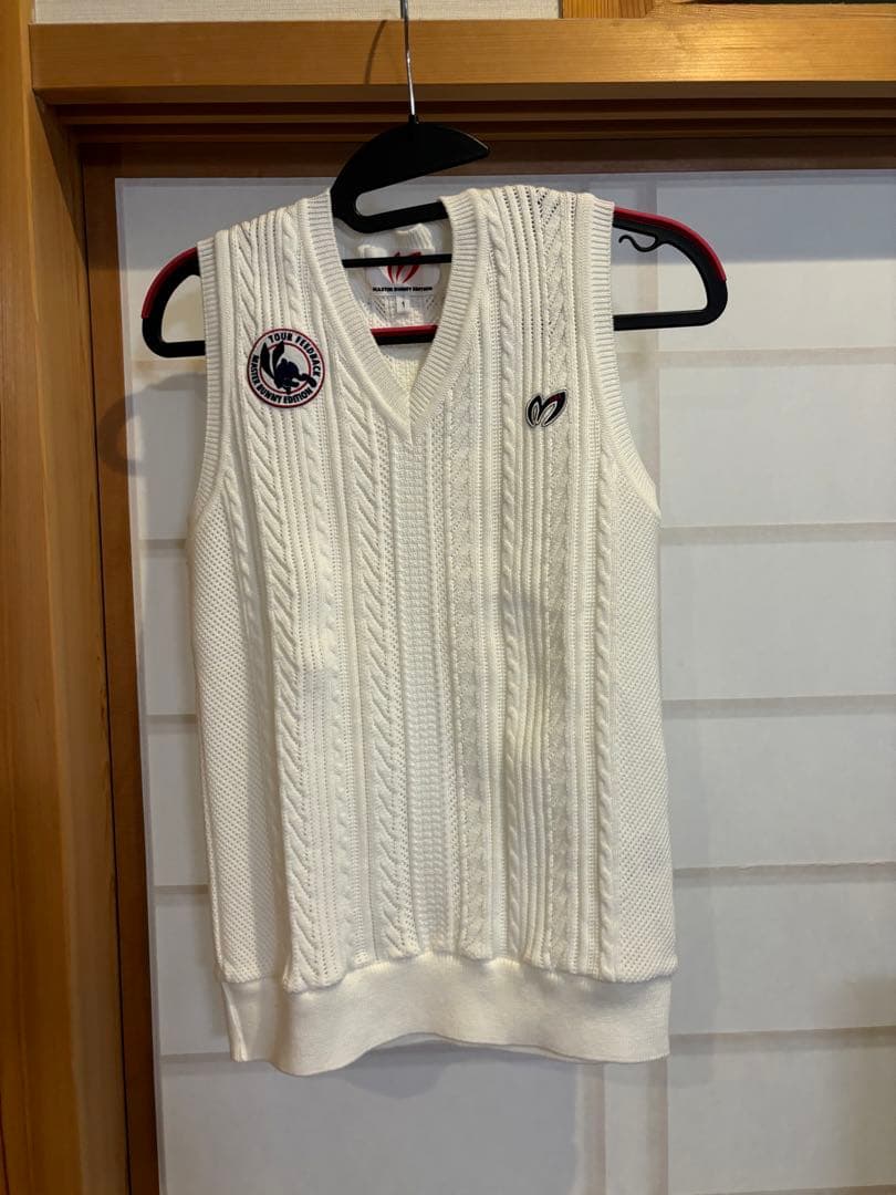 MASTER BUNNY EDITION Vネックベスト マスターバーニー