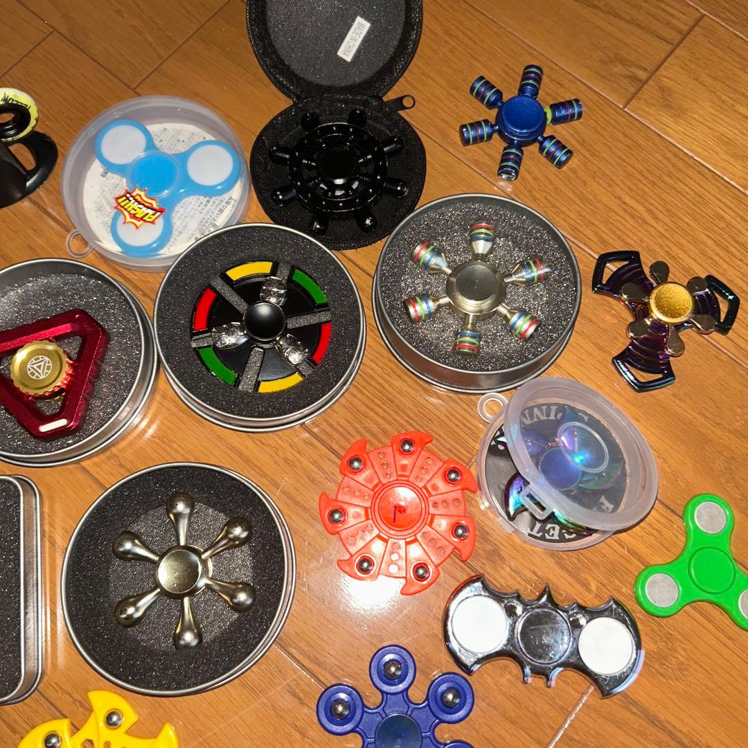 ハンドスピナー 23個セット
