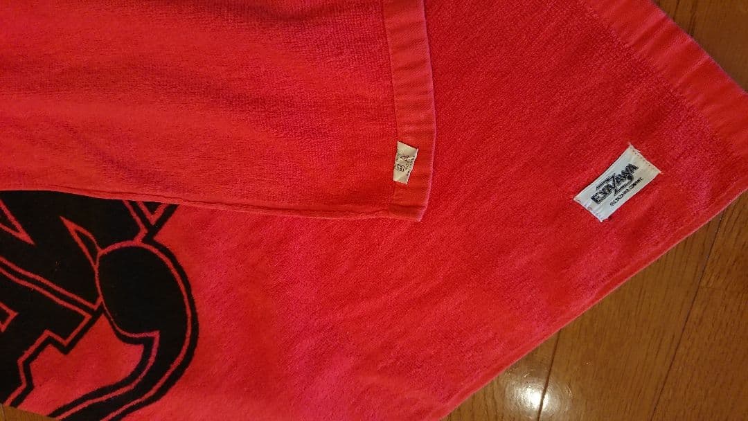 矢沢永吉さん カンパニータオル 赤 黒ロゴ 77年 初期 初代物 右下タグ