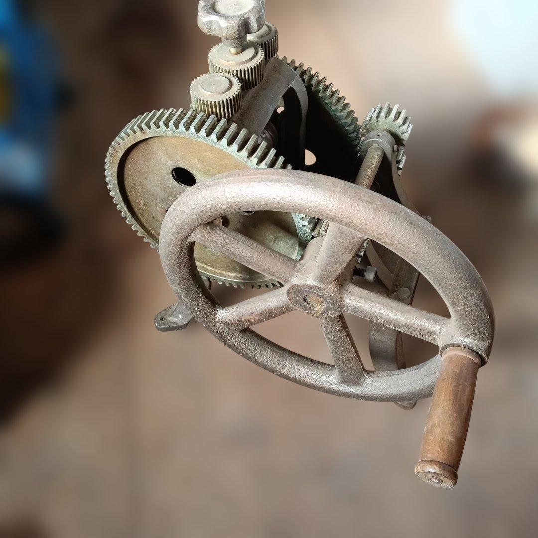 131.彫金工具手動機械装置、彫金工具用 ローラ、