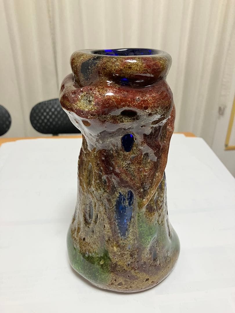 沖縄　琉球ガラス　【故】稲嶺盛吉作　花瓶　宙吹ガラス工房虹　現代の名工