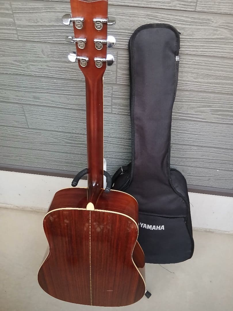 YAMAHA FG-301B オレンジラベル。