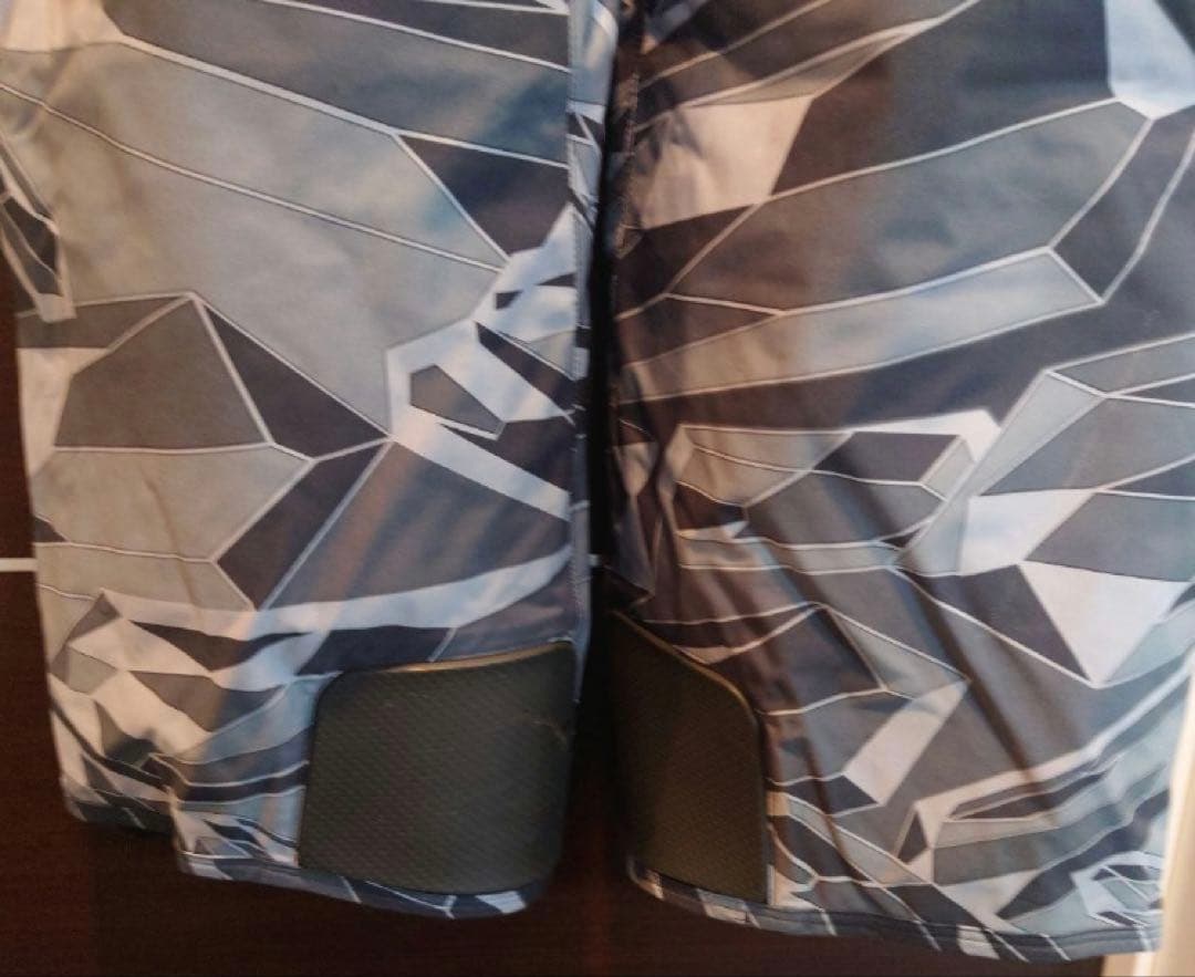 デサント スキーウェア L 上下セット