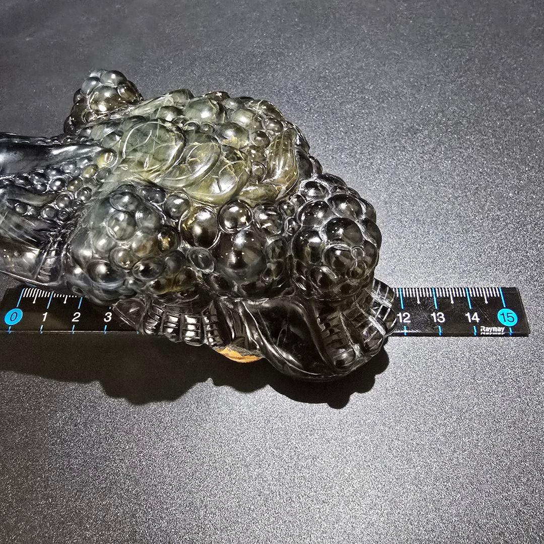 V3　青虎目石の三本足の蛙　ブルータイガーアイ　銭蛙　珍品　天然石