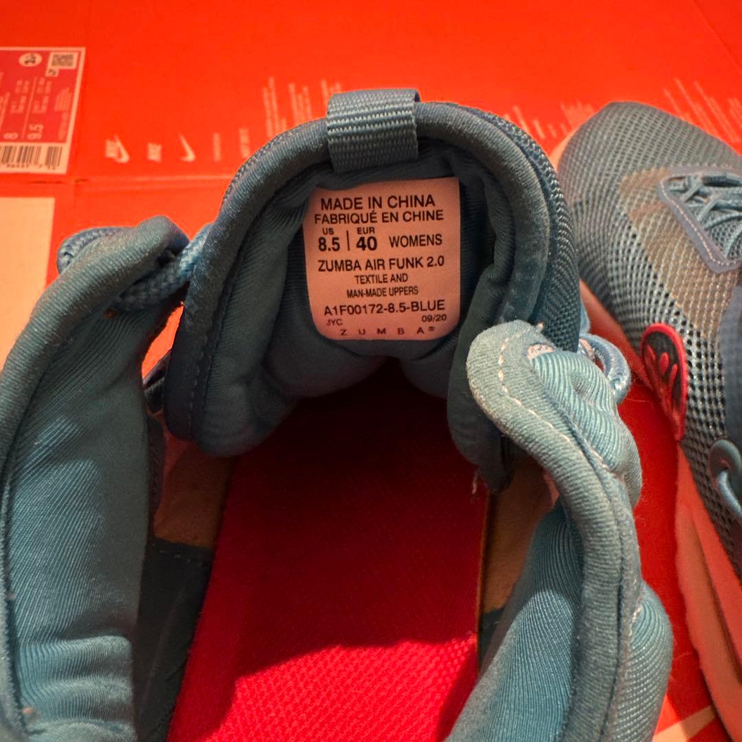 ズンバシューズ Zumba shoes