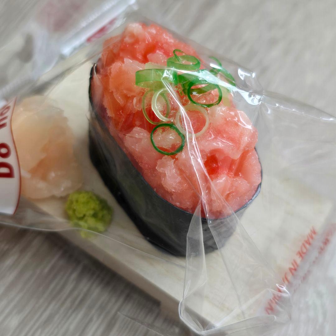 【新品】さんぷる工房 食品サンプル 寿司(台座付) Made in Japan