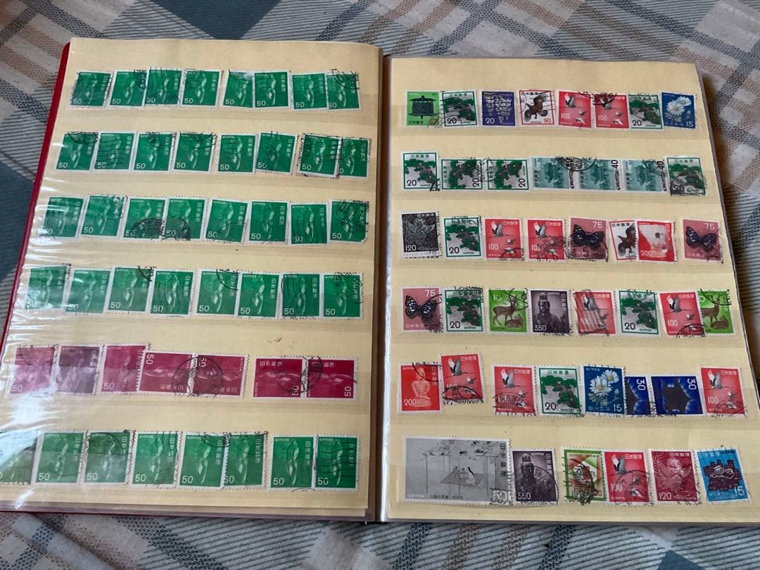 使用済み切手／日本国内の切手　アルバムにビッシリシリーズ第3弾【昭和レトロ】。