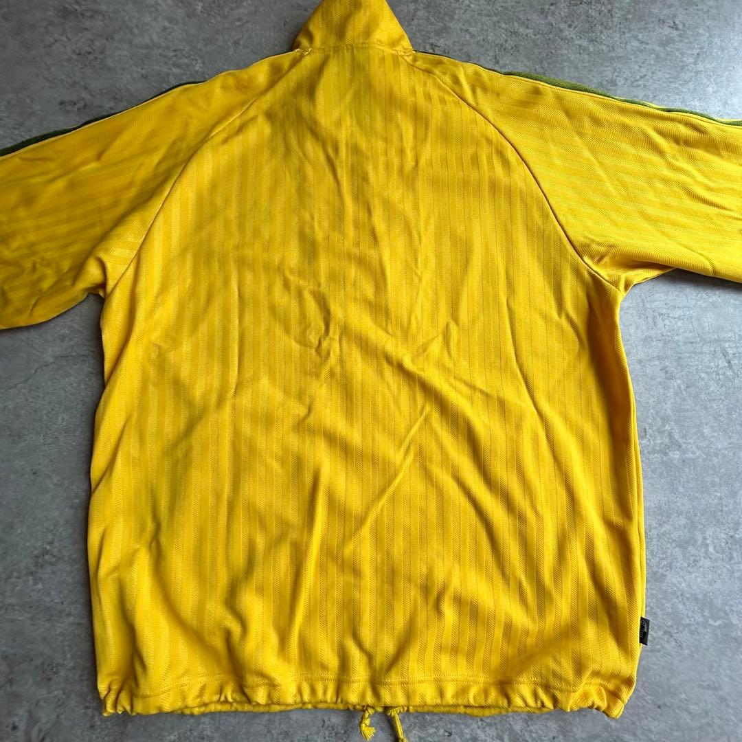 アディダス 爽やか セットアップ ジャケット ハーフパンツ 万国旗タグ