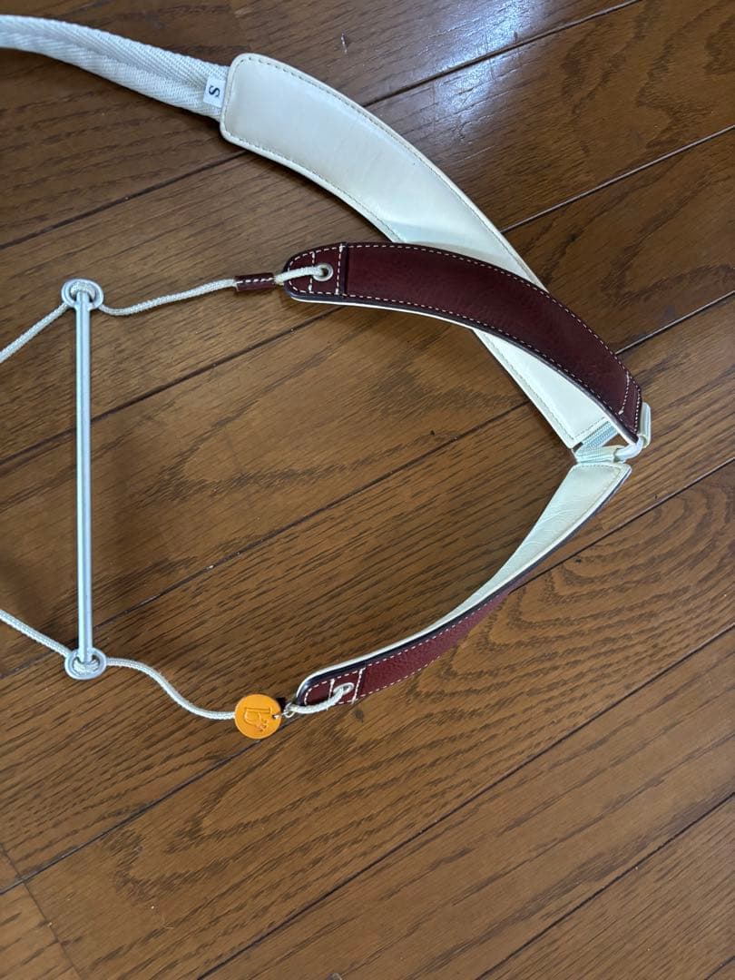 ブレスティキング サックスストラップ ホワイトとブラウン　　Sサイズ