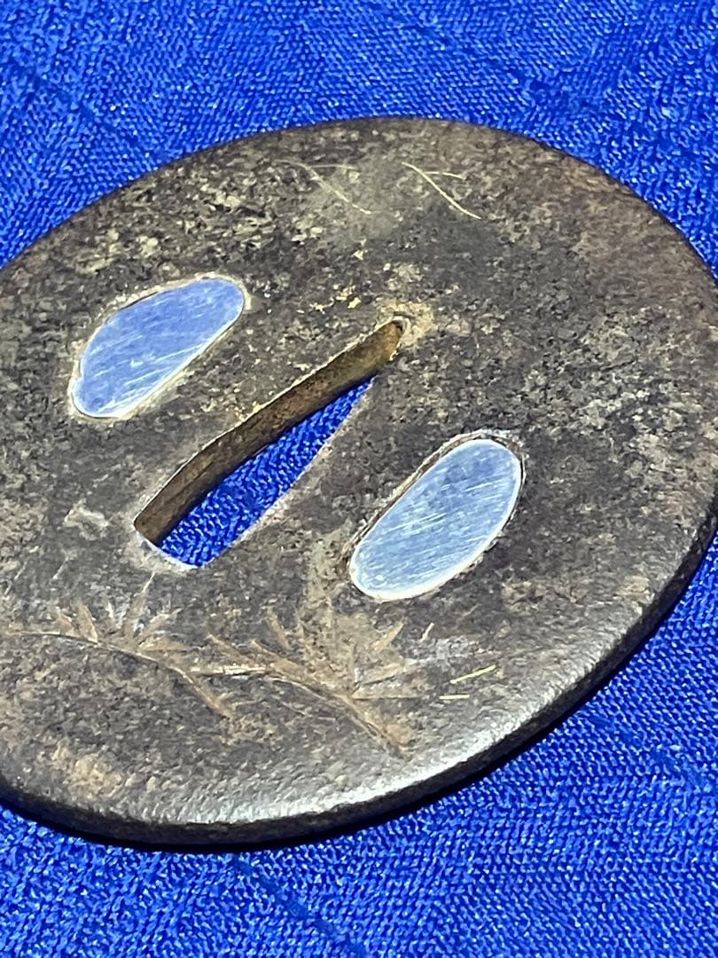 日本刀　小刀　鍔　金銀象嵌　鉄鍔