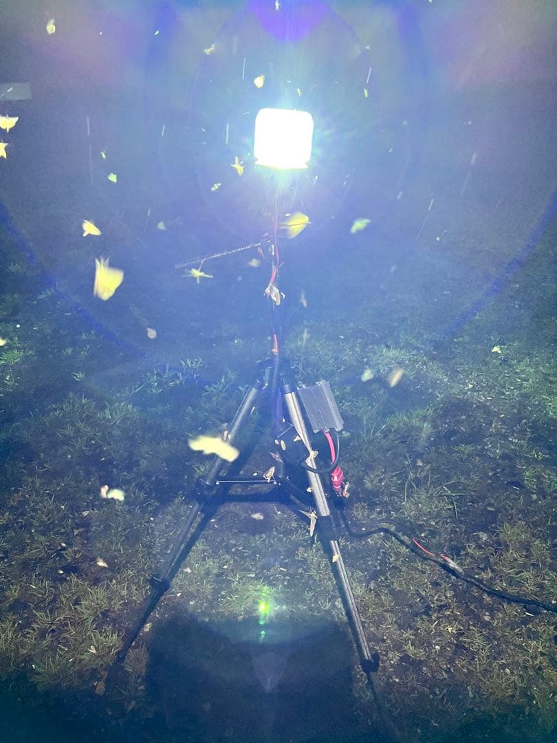 灯火採集　三脚型　ライトトラップ　HID35w 紫外線放出加工済