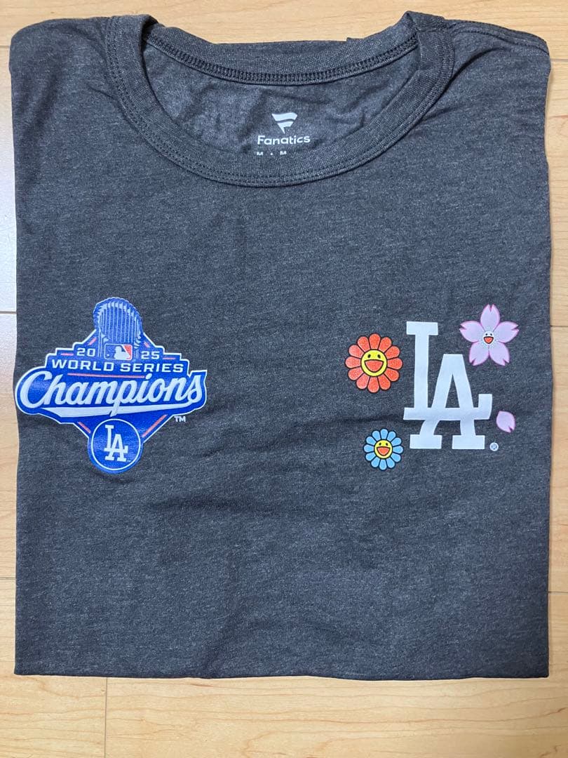 村上隆×ドジャース 2025年ワールドシリーズ優勝Tシャツ M