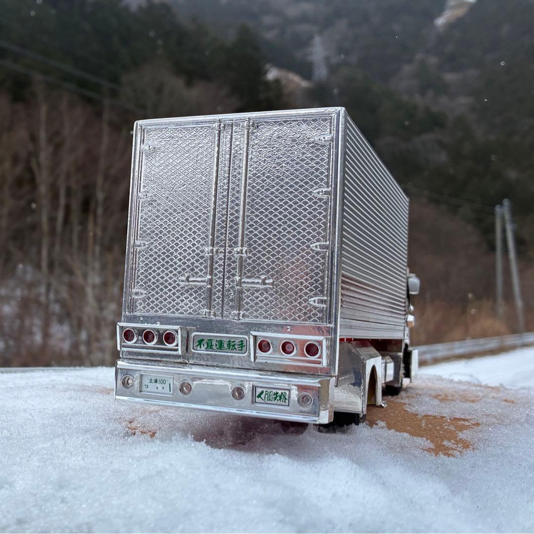 Kazuさん専用デコトラプラモデル いすゞフォワード320 アートトラック