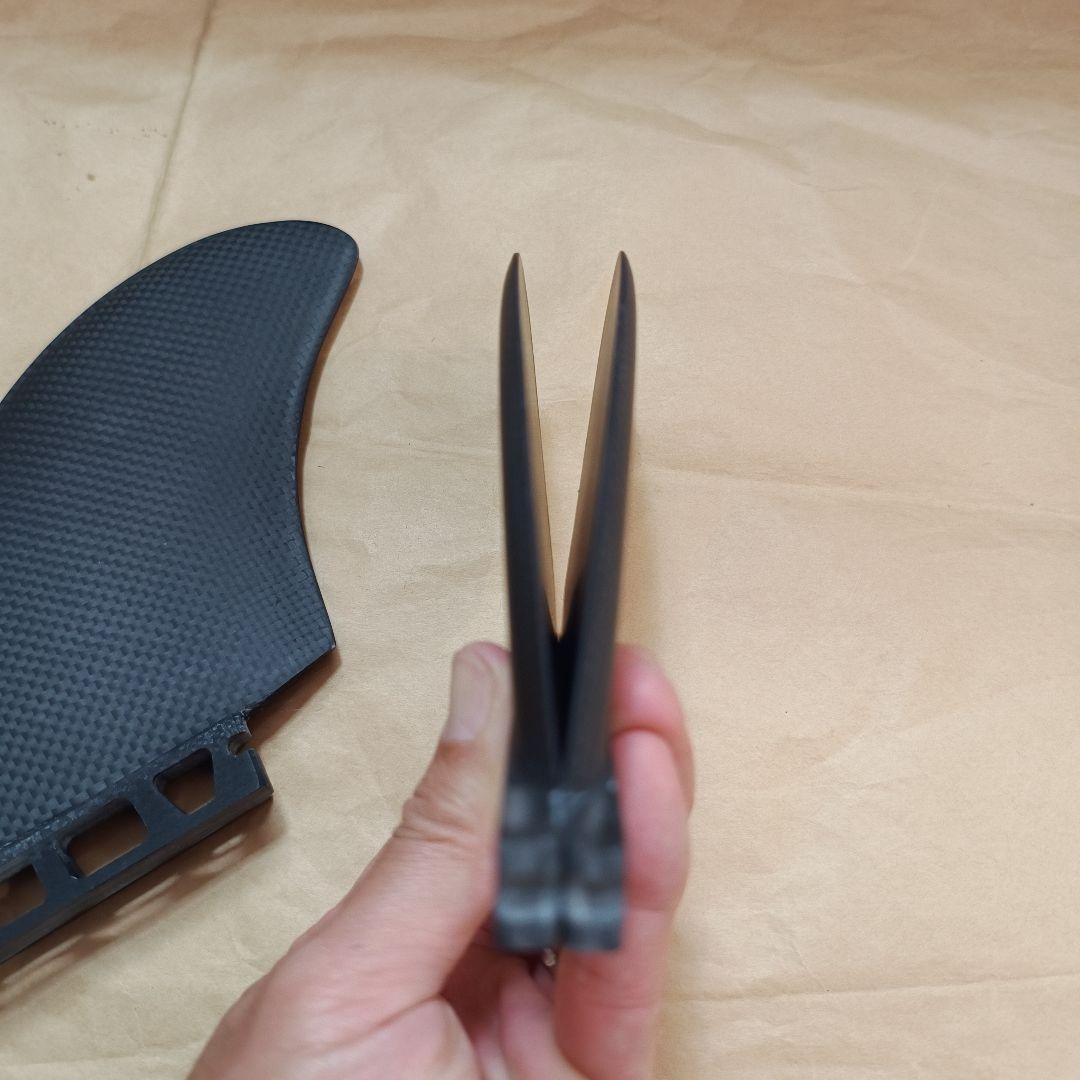 カーボン　クワッドフィン　フューチャーフィン対応　ツインフィン　リアフィン