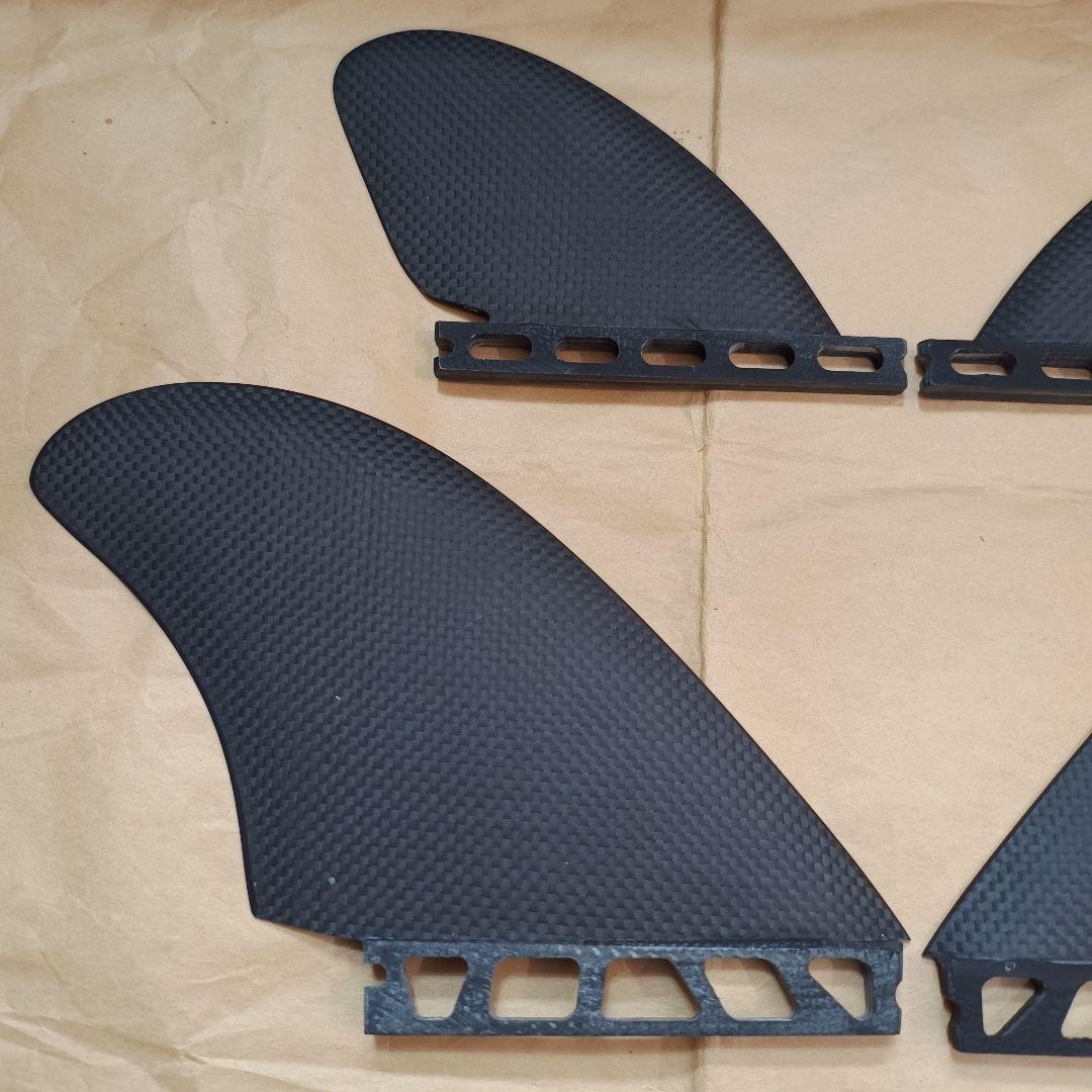 カーボン　クワッドフィン　フューチャーフィン対応　ツインフィン　リアフィン