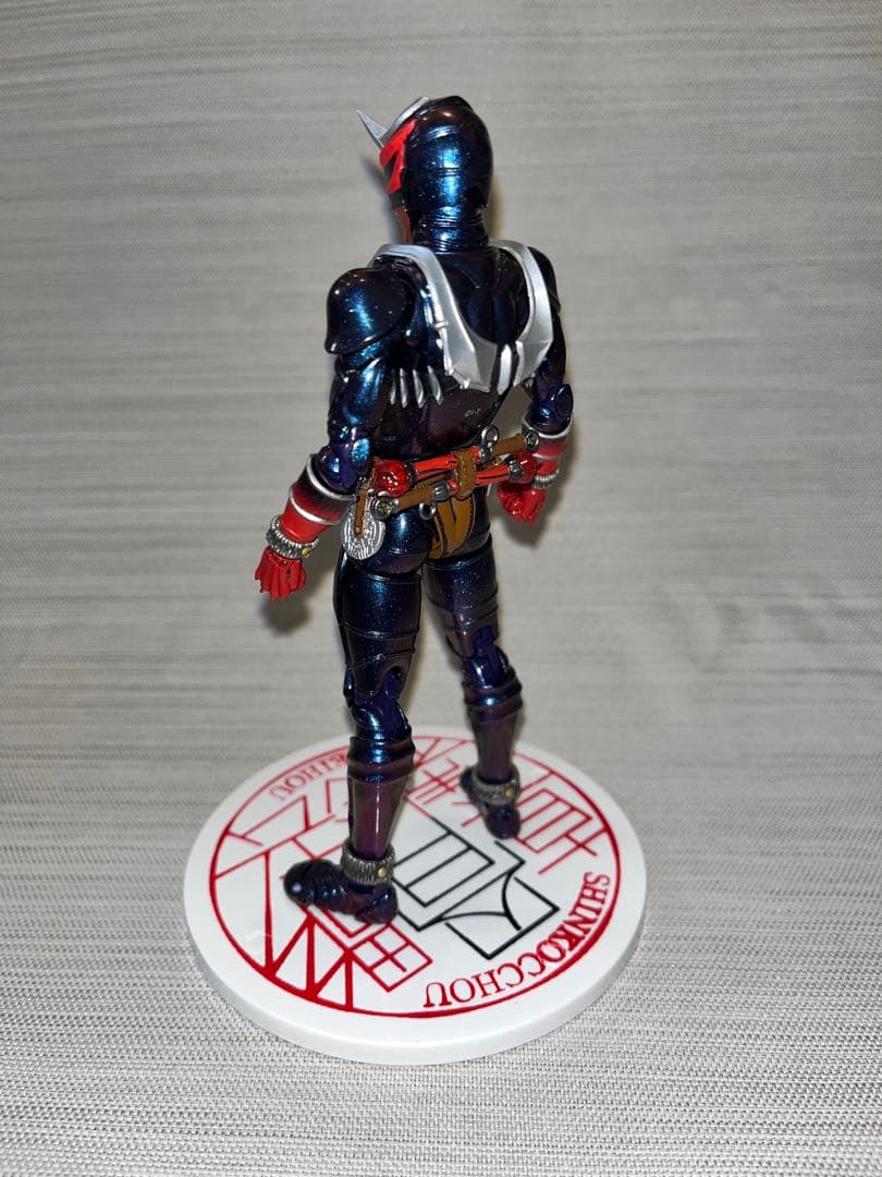 S.H.Figuarts（真骨彫製法） 仮面ライダー響鬼 10th Ver＆鬼爪