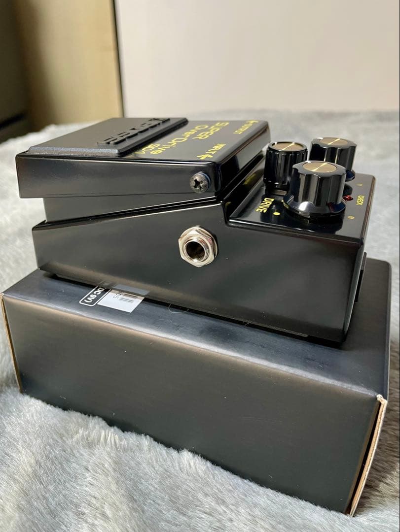 ギター BOSS SD-1-4A 40th Anniversary