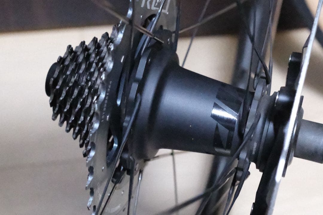 ZIPP 353 NSW Tubeless Disc XDR（シマノフリー付）