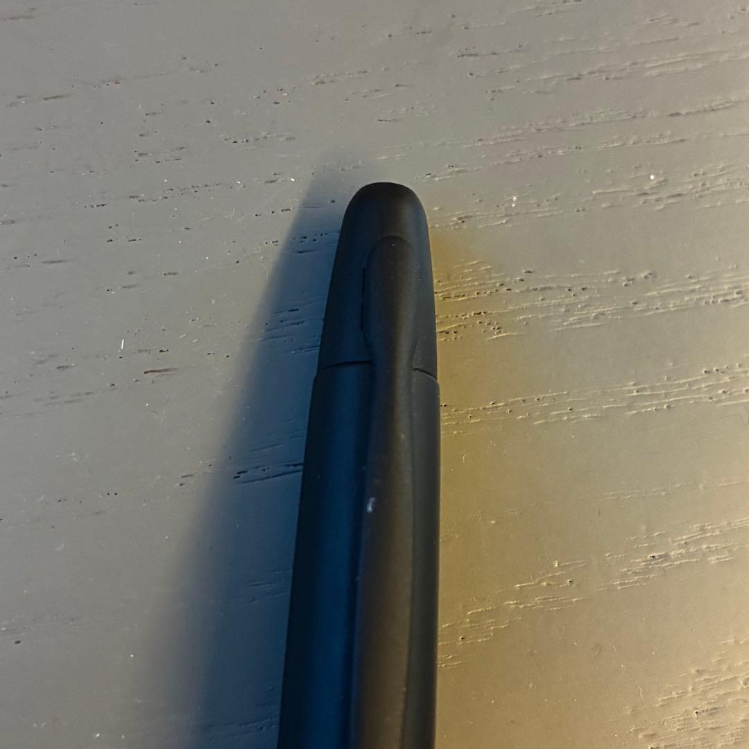 キャップレス マットブラック　M