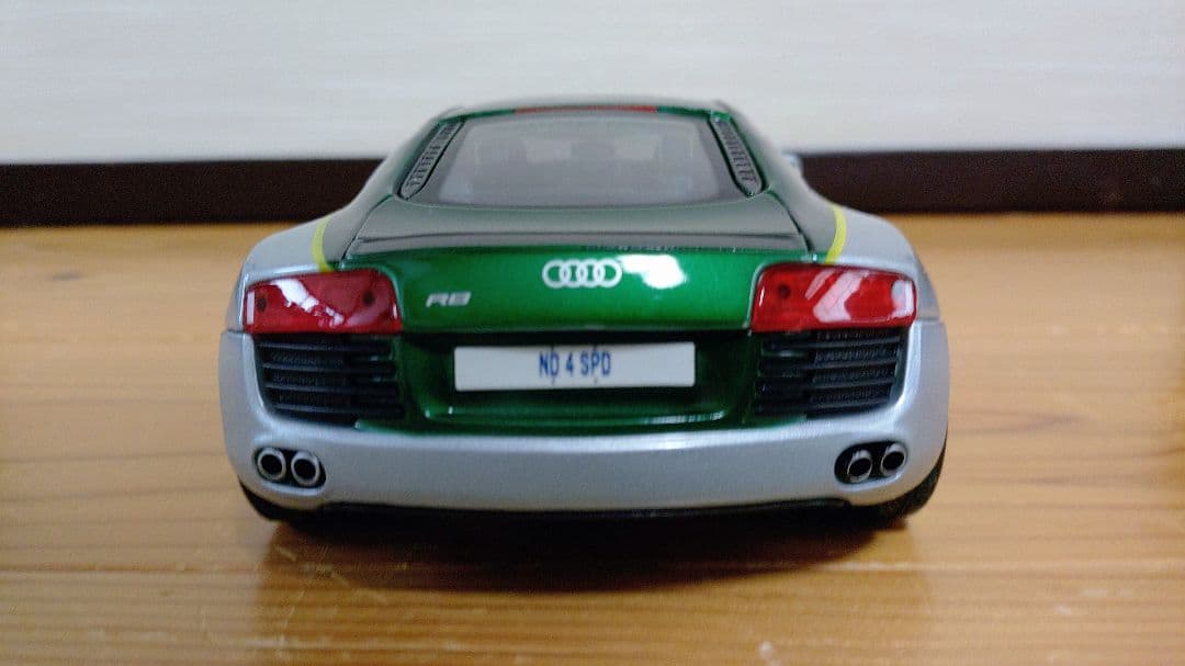 1/18　ミニカー　マイスト　アウディ　R8　V8　ニードフォースピード　ルマン