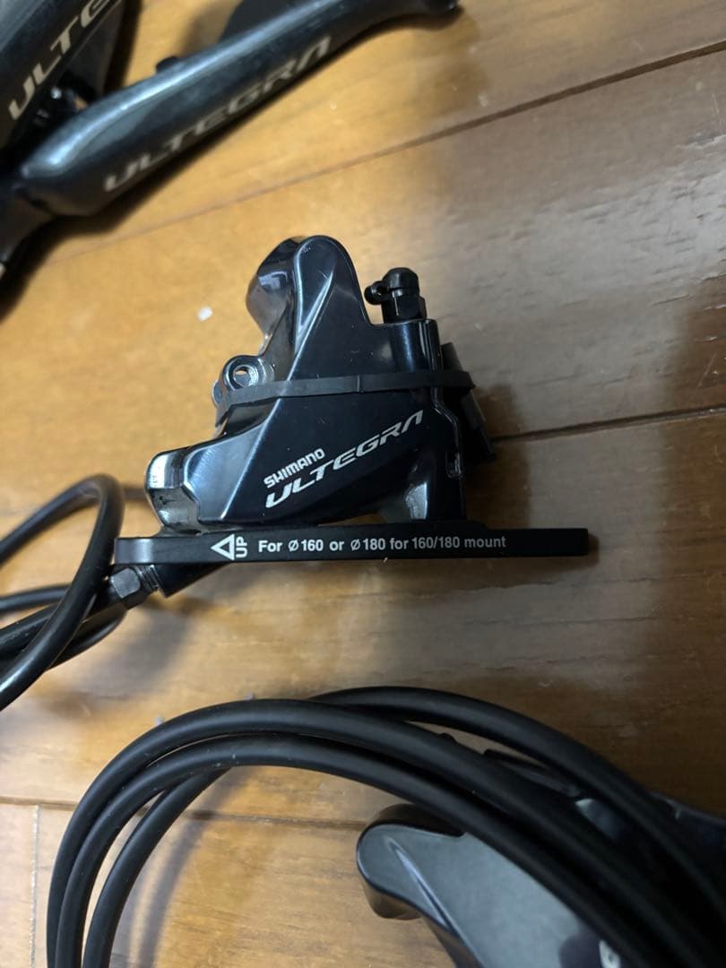シマノULTEGRA ST-R8020 油圧キャリパーと sti 11速