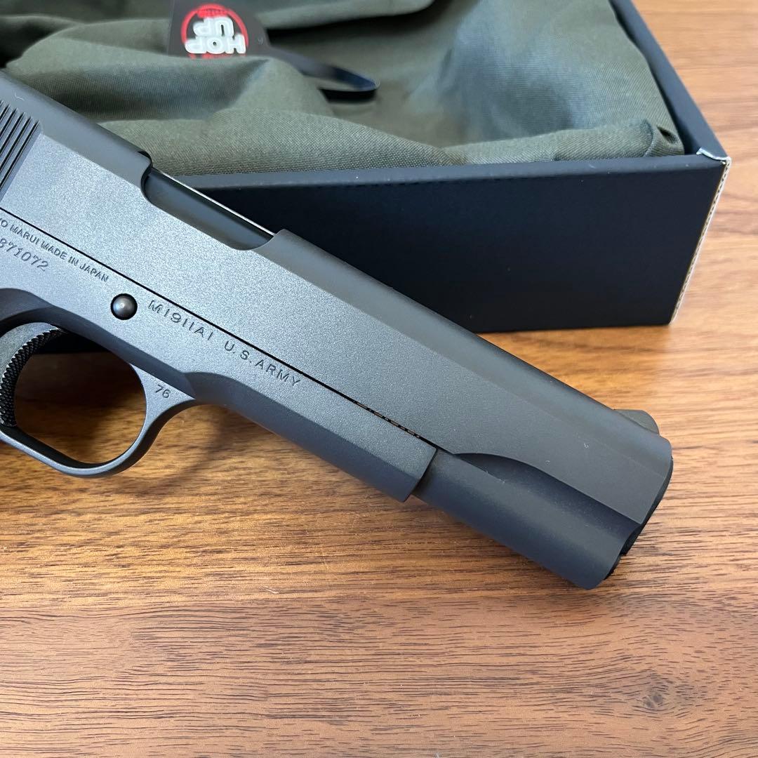 極美品 東京マルイ M1911A1 ガスガン 予備マガジン付き ガバメント