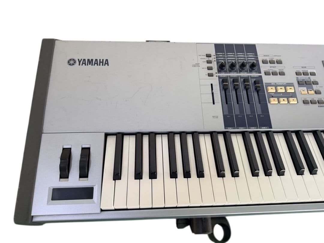 YAMAHA MOTIF ES8　付属品多数　現状品