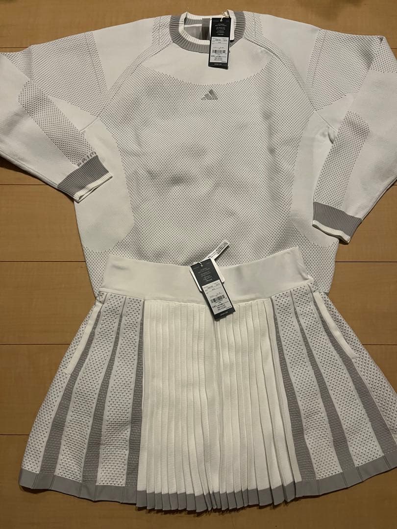 新品　アディダス　ゴルフ　長袖セーター　フレアースカート　　セットアップ　XL