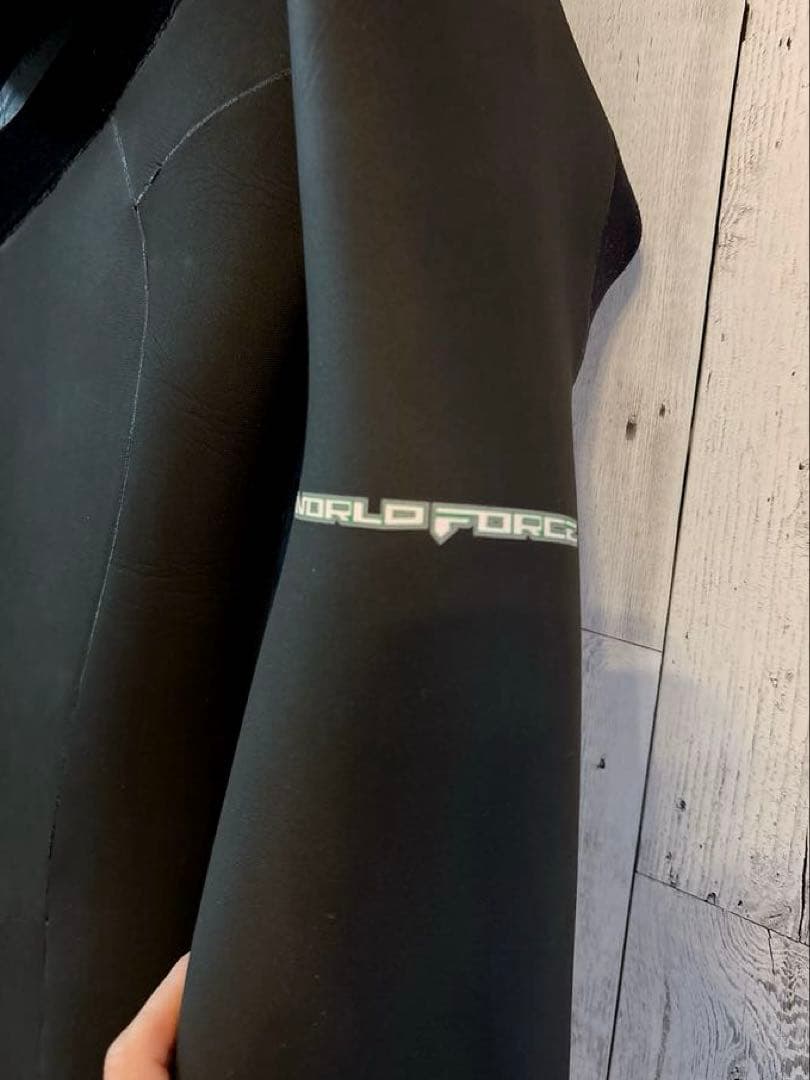 WORLD FORCE 極暖エアフレイム★ 5×3mmセミドライ ウェットスーツ