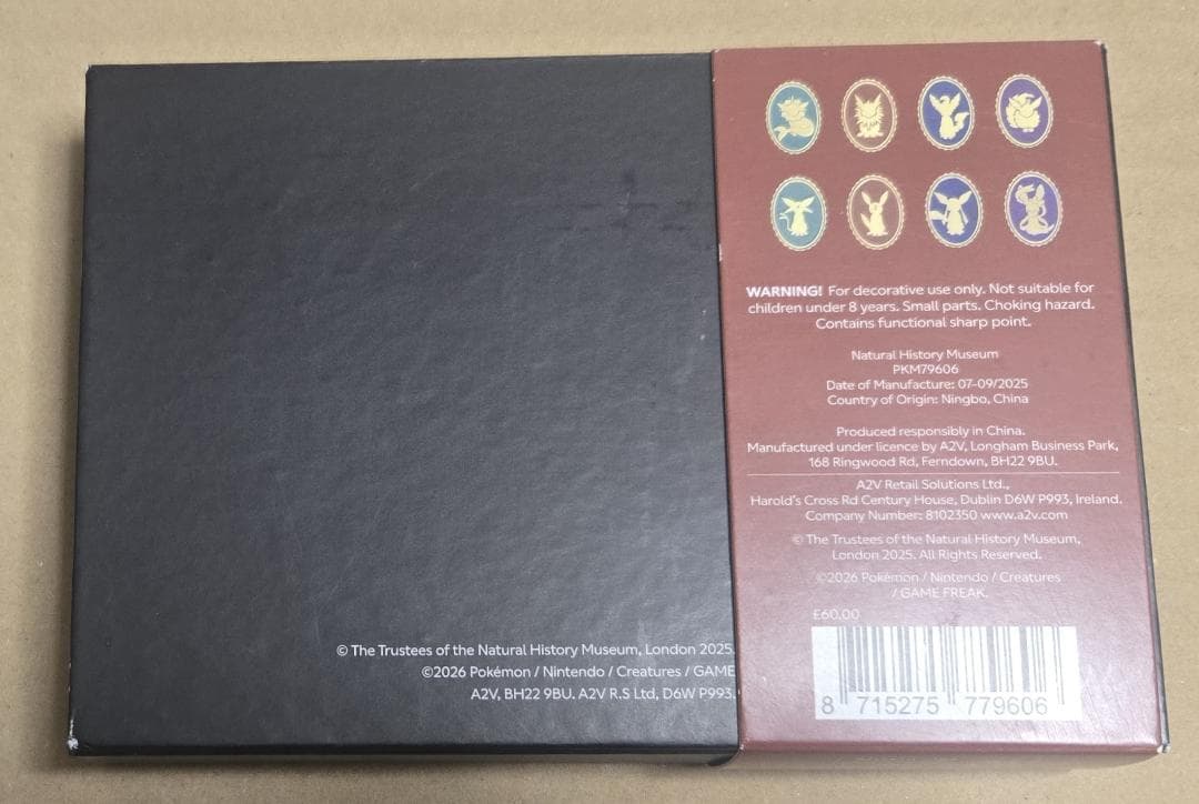 ポケモン 自然史博物館 コラボ ピンバッジ イーブイ