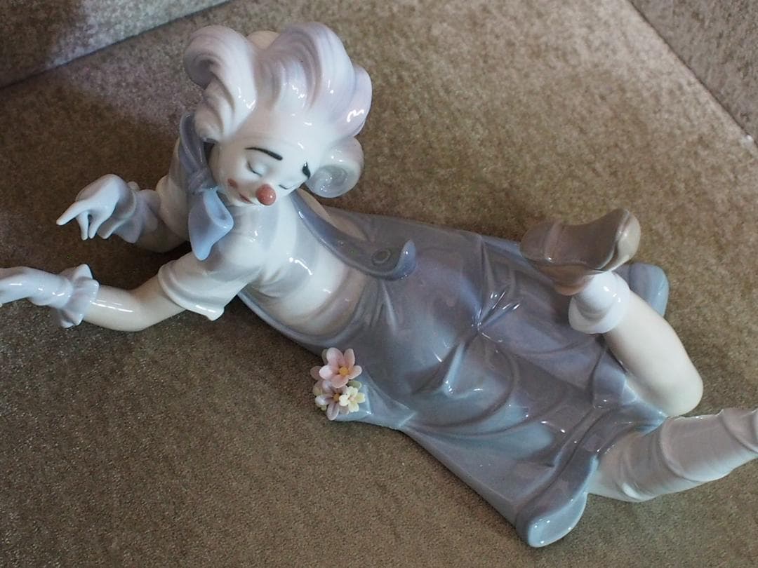 ★　LLADRO リヤドロ ピエロの手品 人形 フィギュリン 共箱 ・美品